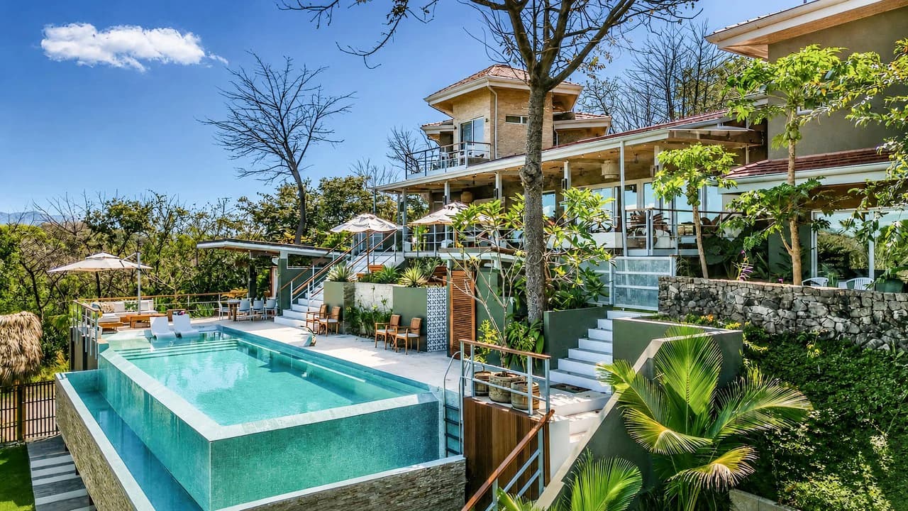 Casa Pochote: Artisan Luxury Villa Near Tamarindo | Pool, Jacuzzi & Langosta Beach Club Membership Included - photo 5