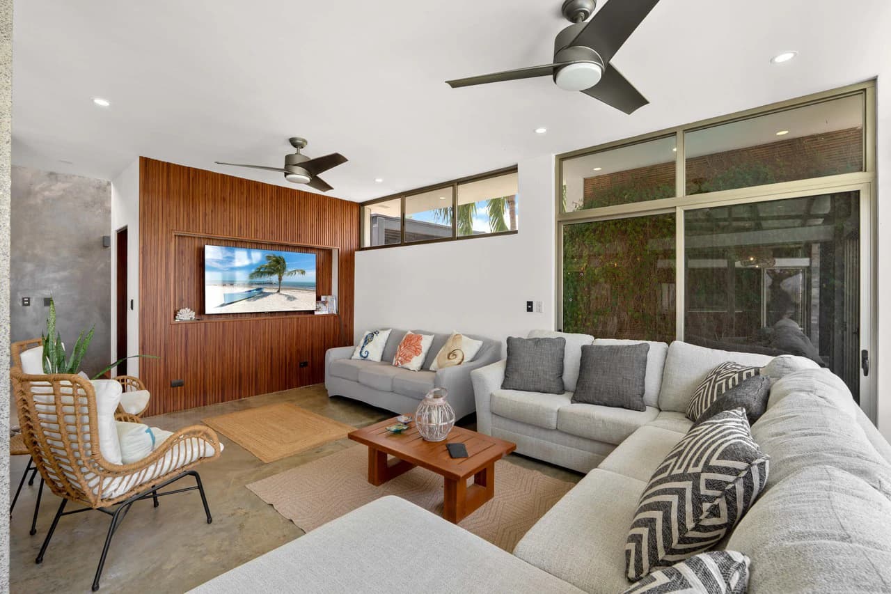 Casa Hijau: Modern Ocean-View Surf Home in Marbella - photo 2
