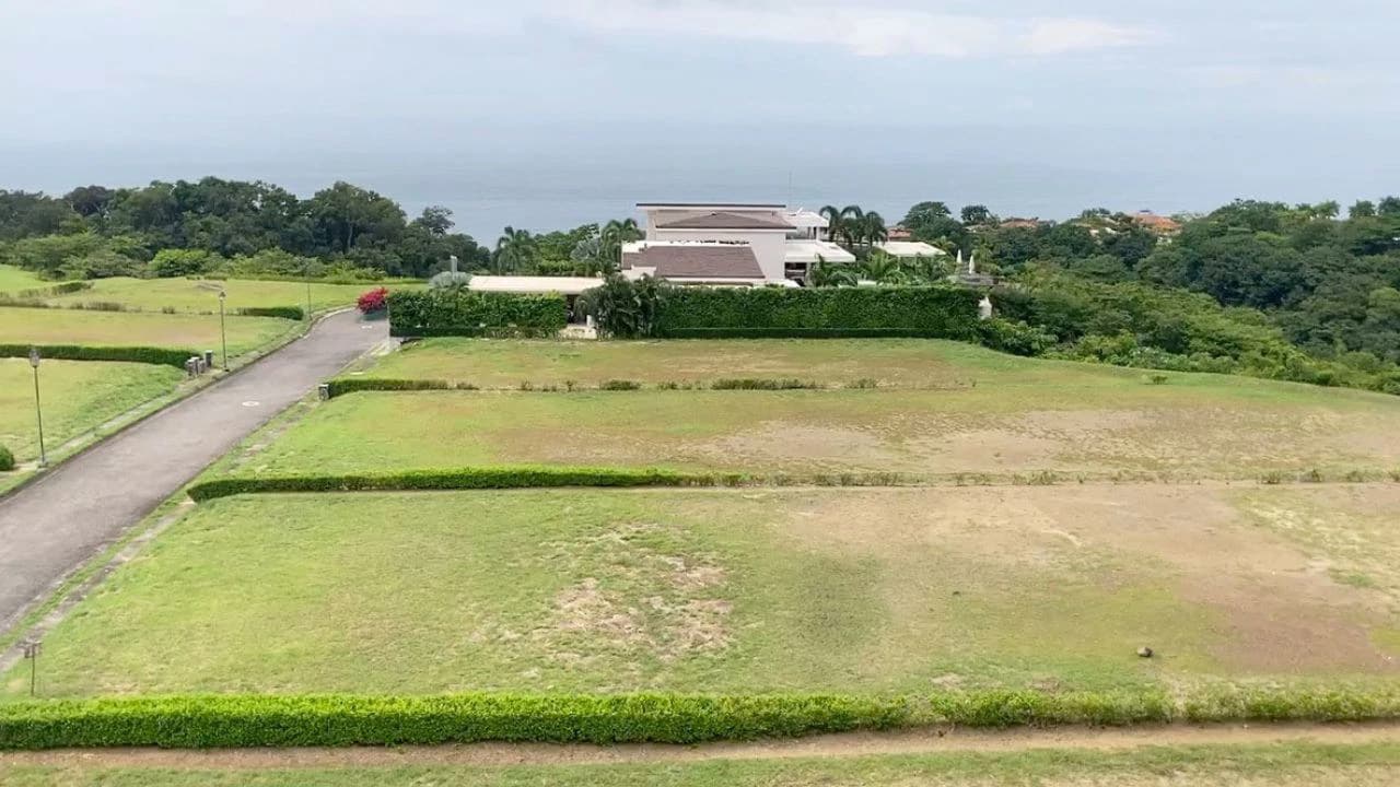 Lot #52: ¡Luxury lots for sale with amazing ocean views in Playa Herradura! - photo 3