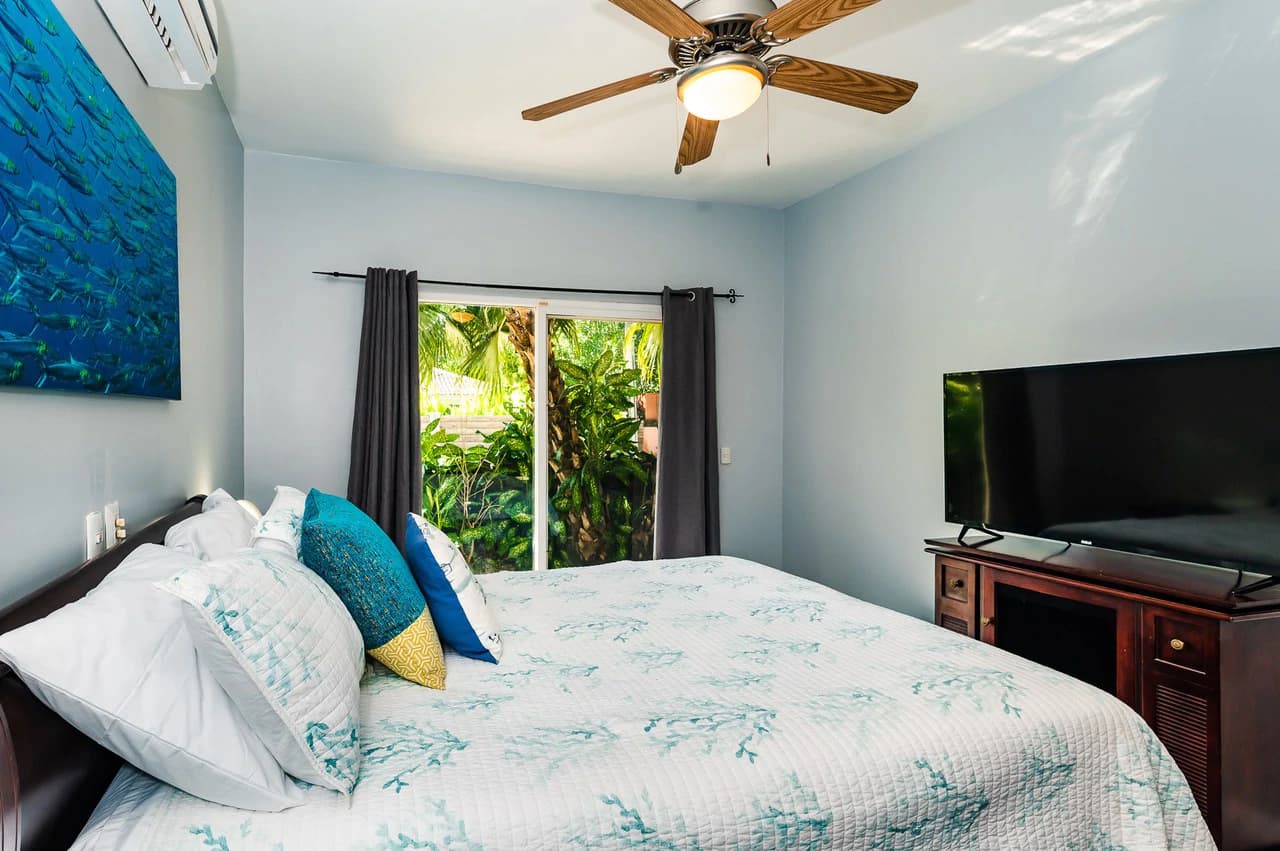 Surfside Place 6: Renovated Beachside Condo in Surfside Potrero – Prime Location with Pool & Resort-Style Amenities - photo 8