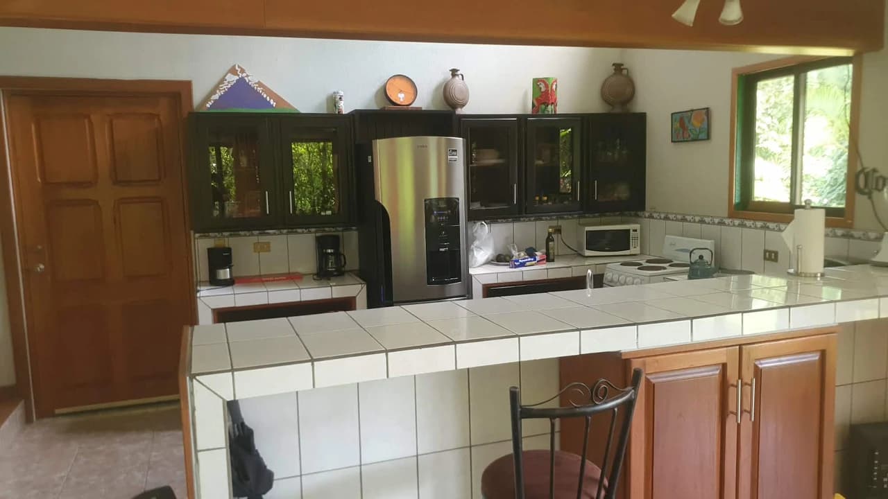 2 Bedroom home with lake and volcano view - photo 29