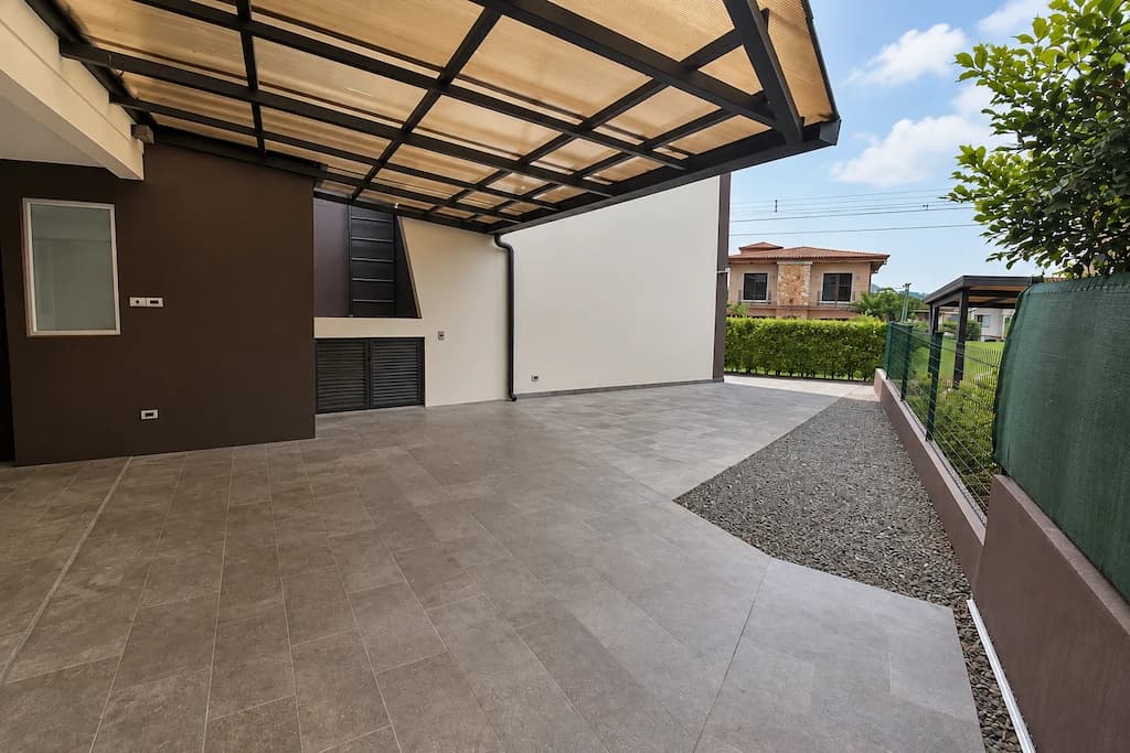 House For Sale in La Guácima - photo 6