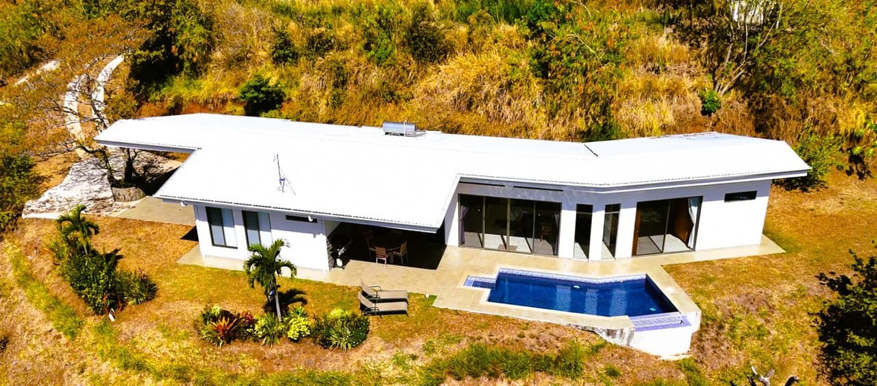 Atenas Hillside Escape: Private Hillside Retreat in exclusive Roca Verde - photo 2