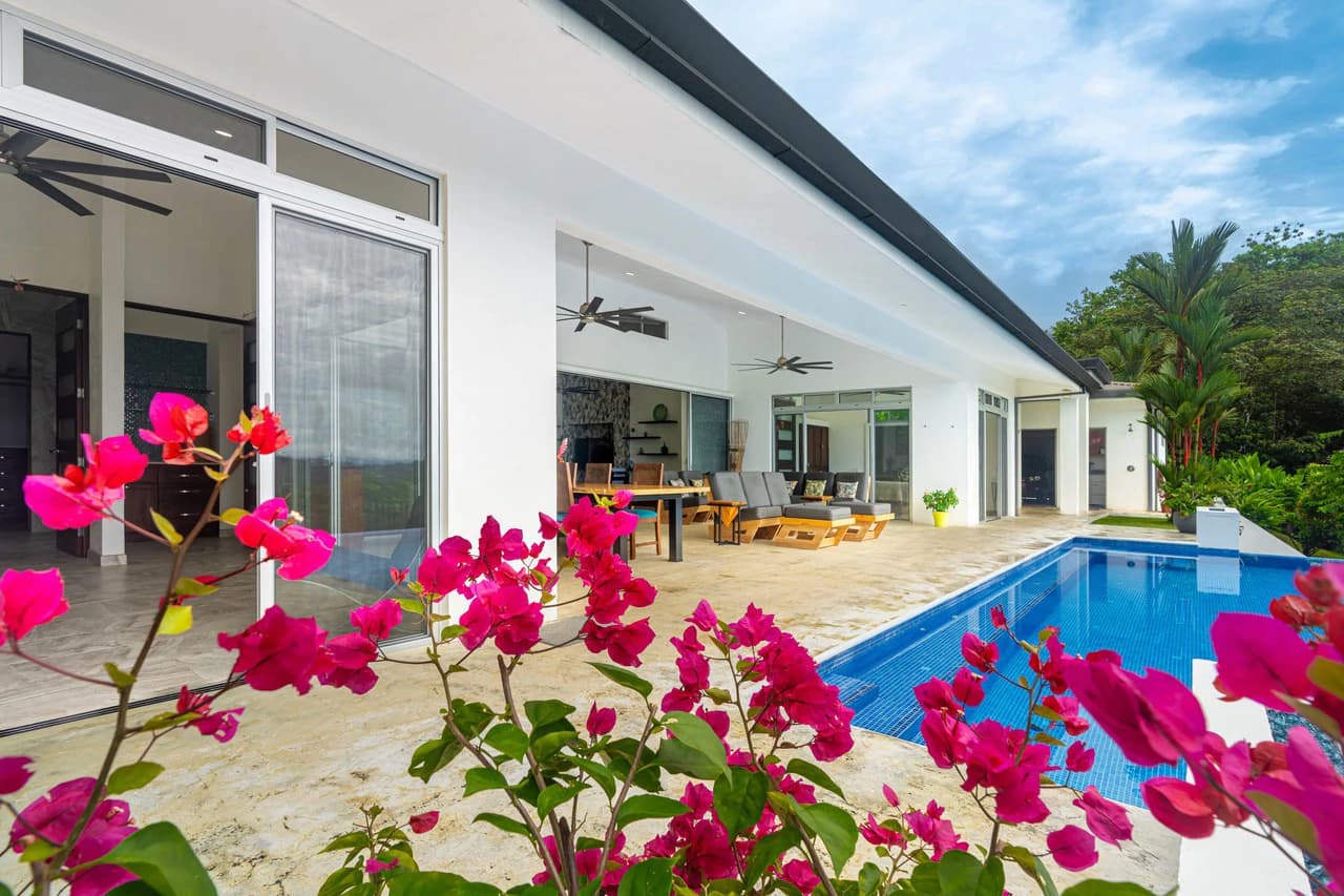 Casa Pacífica, Outstanding Ocean Views: Mountain House For Sale in Ojochal - photo 6