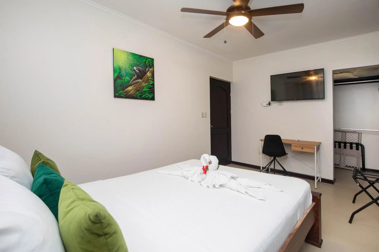 Manuel Antonio 3 bedroom- 3 bath with pool in Gated Development - photo 70