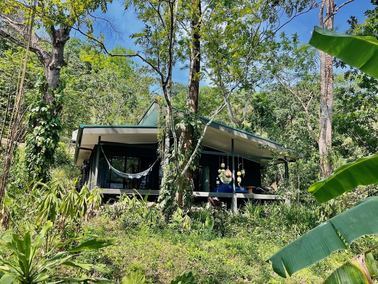 3 Home Estate minutes from the beach in Santa Teresa: 8000m2 Income Producing Property - photo 2