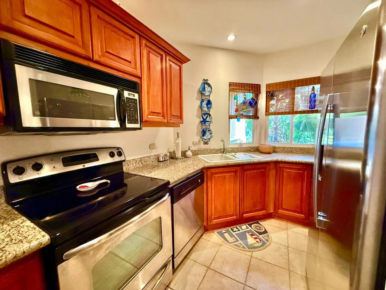 Home in Gated Community Las Nubes - photo 5