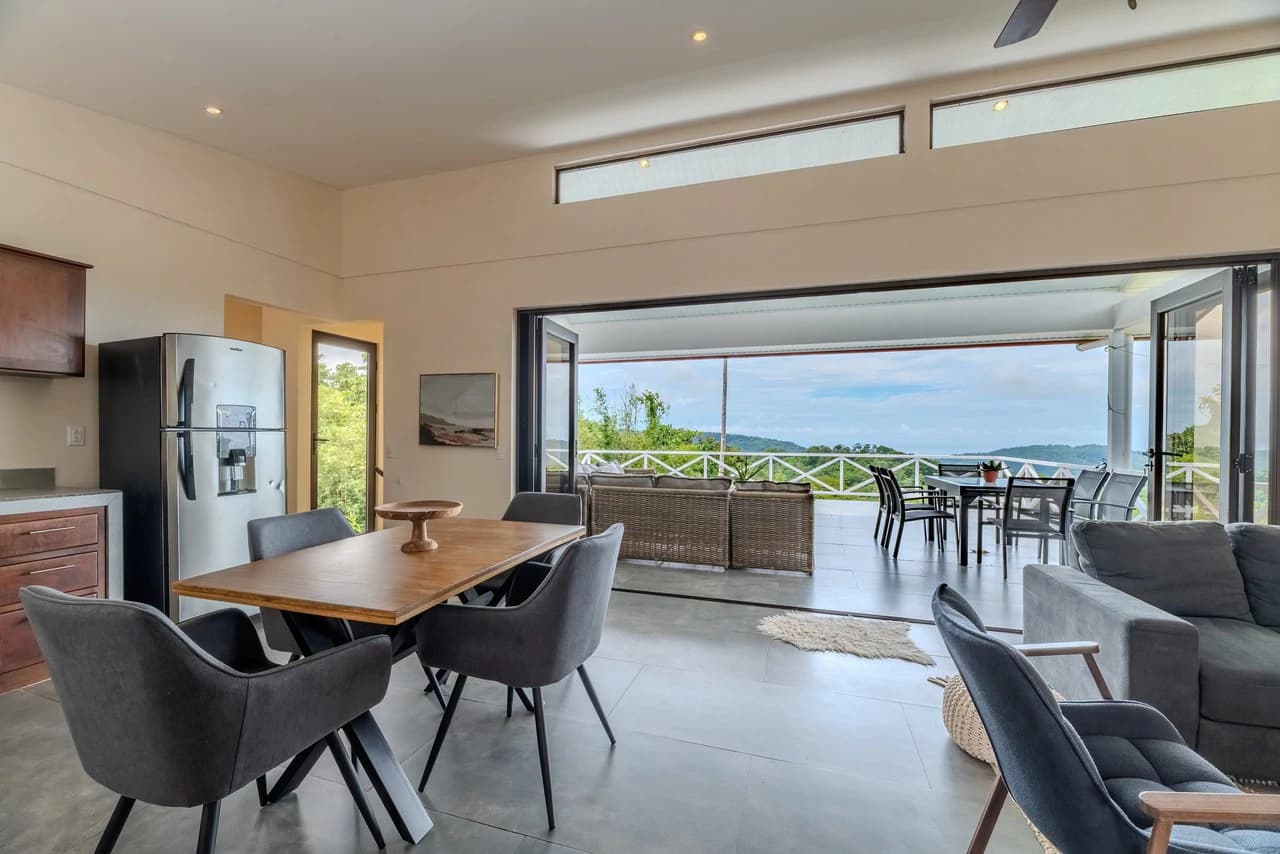 Casa Blanca: Ocean & Mountain View Home in Platanillo - photo 20