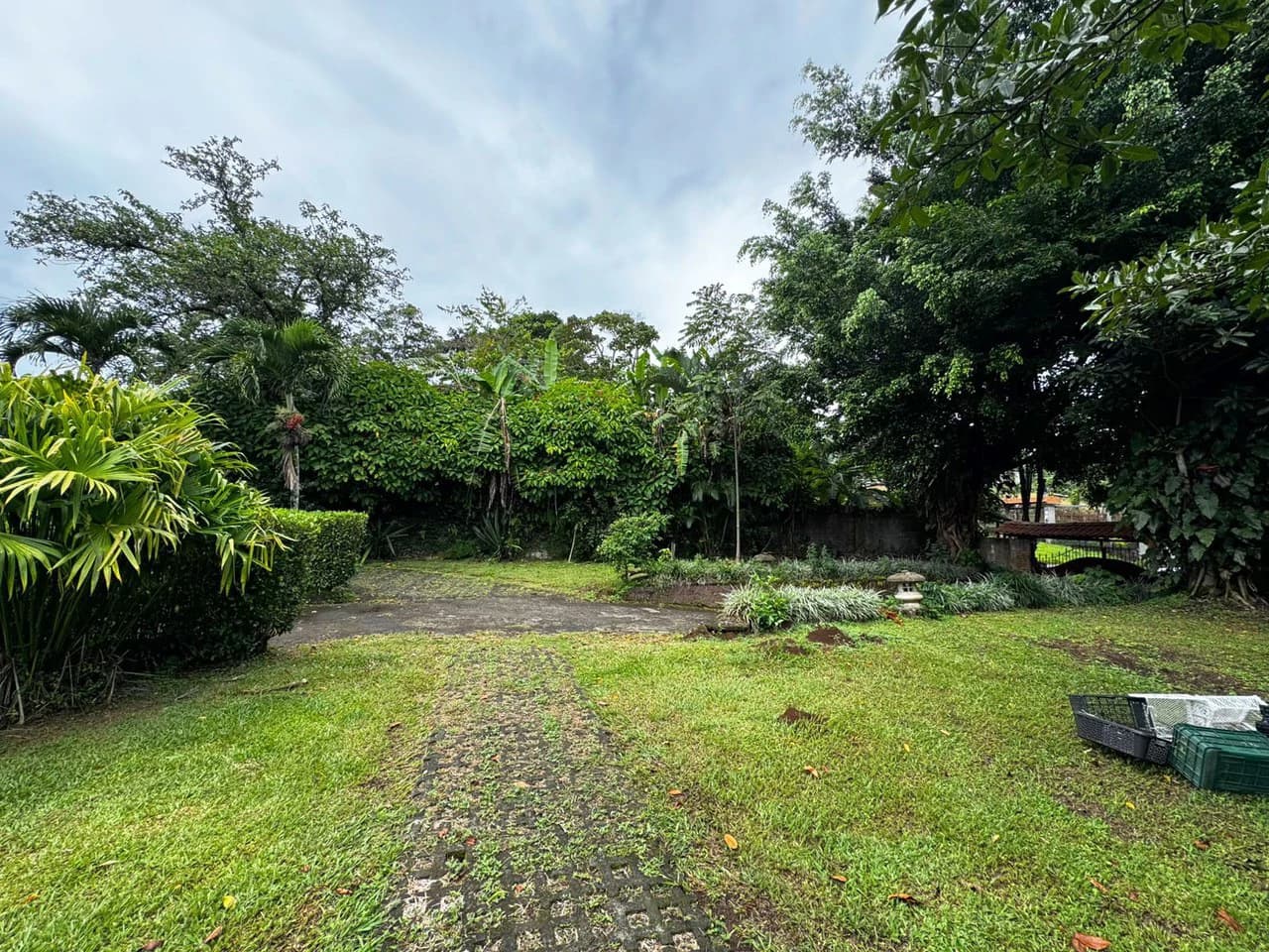 Casa Naranjo: Great Home on Large Quiet Lot - photo 2