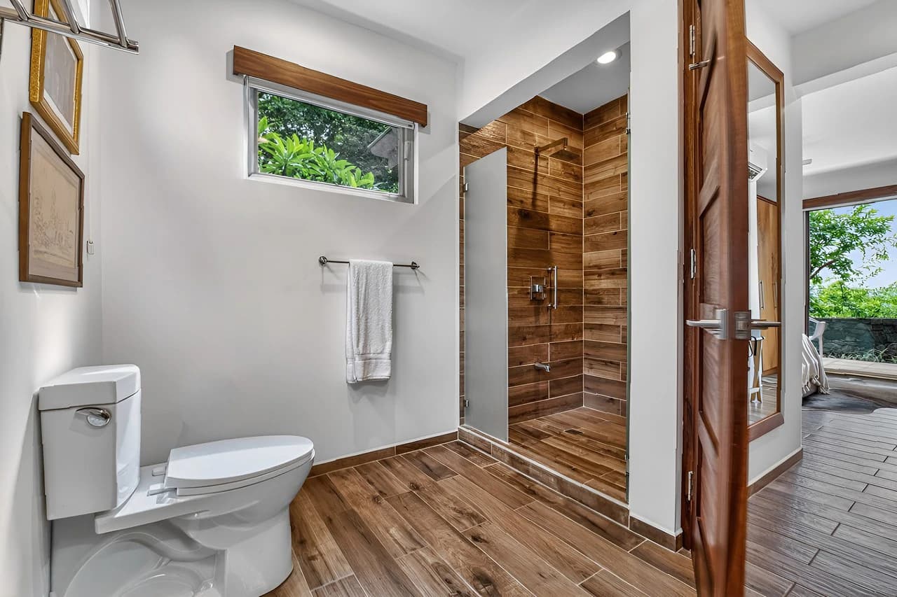 Casa Pochote: Artisan Luxury Villa Near Tamarindo | Pool, Jacuzzi & Langosta Beach Club Membership Included - photo 37