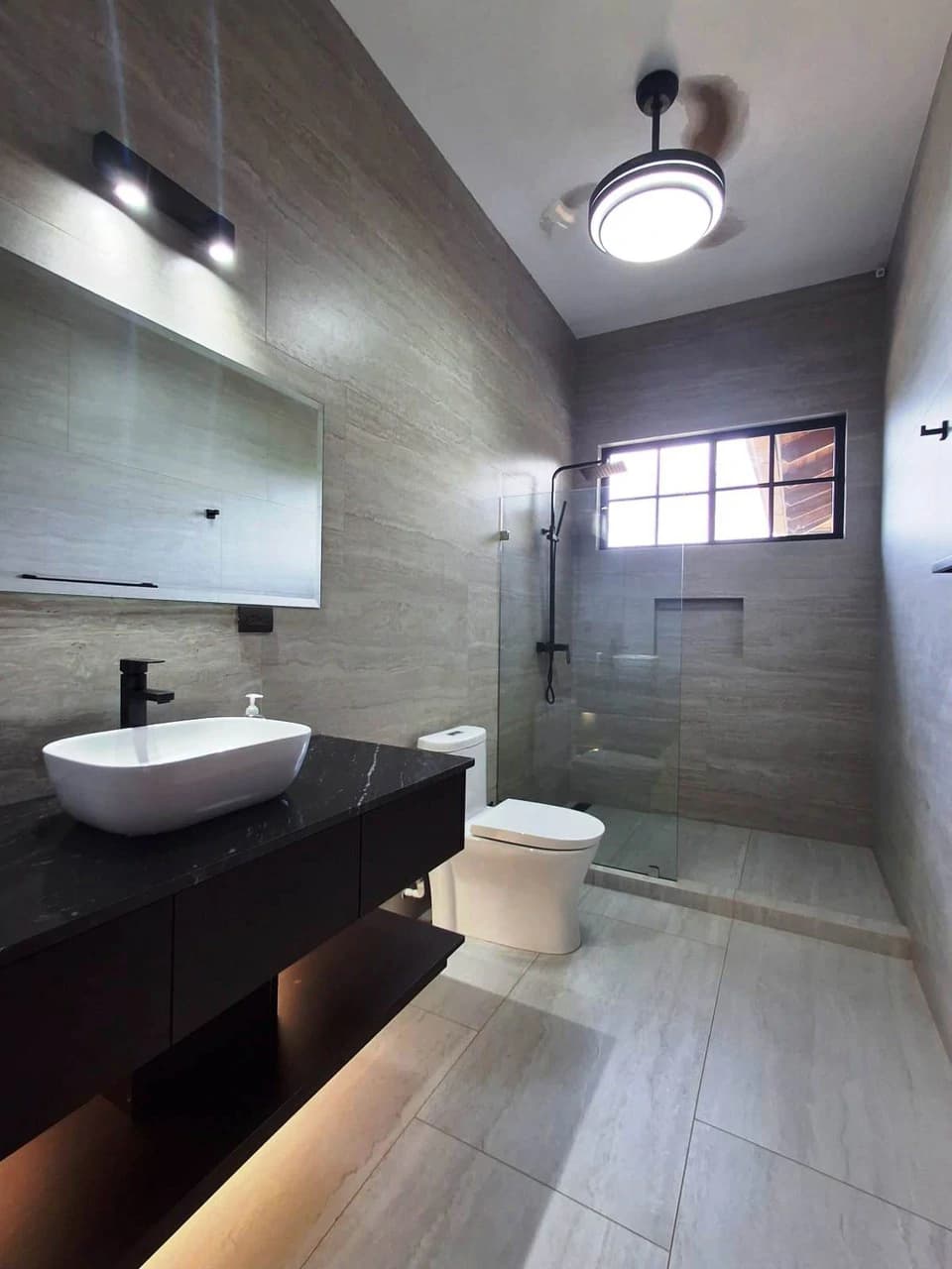 Move - In Ready Mansion: Impressive Luxury Smart Home with Pool - photo 13