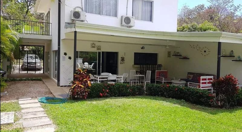 CASA SOL: : In Bosques del Lago, just 5 minutes from Playa Carrillo – Investment Opportunity for Rentals - photo 2