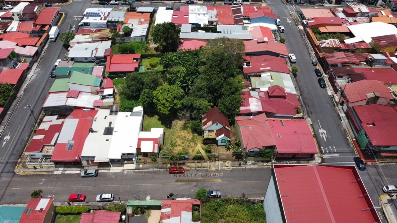 RARE City Comercial!: Commercial Opportunity close to the CENTRAL PARK! - photo 1