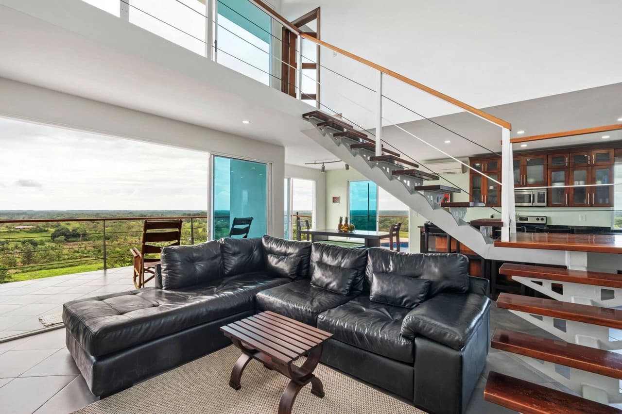 Casa Sol: Exceptionally Private Home with Panoramic Ocean, Mountain & Sunset Views - photo 16