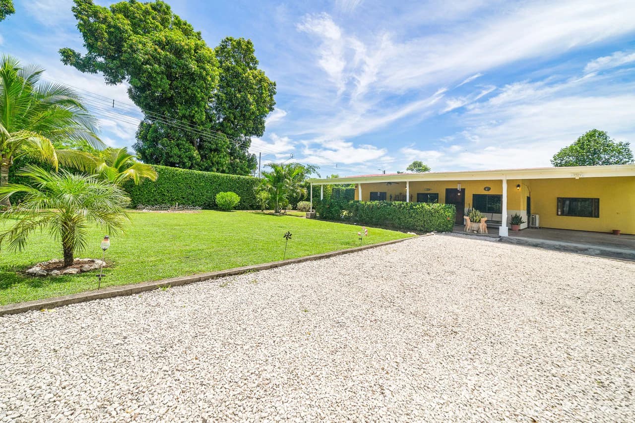 Casa Campo: Quiet Countryside Home Near Beaches - photo 19