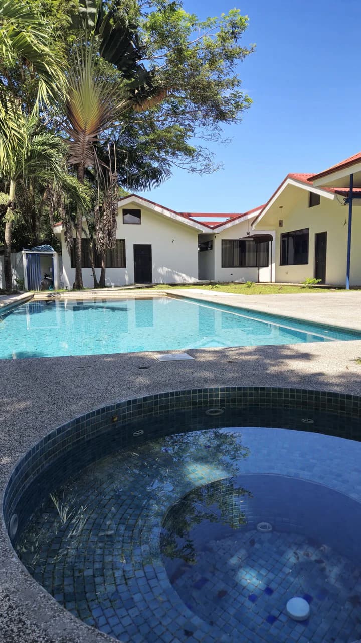 Income Generating Property. Costa Rica. Near the beach: Income-Generating Oasis in Villa Verde, Garabito – Just Minutes from Puntaleona - photo 9