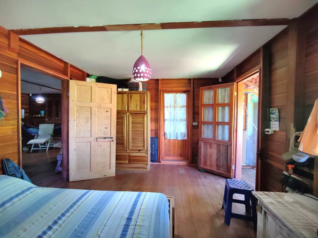 Charming 6 Bd/5 Ba Multi-Unit Rental Property - A Versatile Investment Opportunity - photo 11