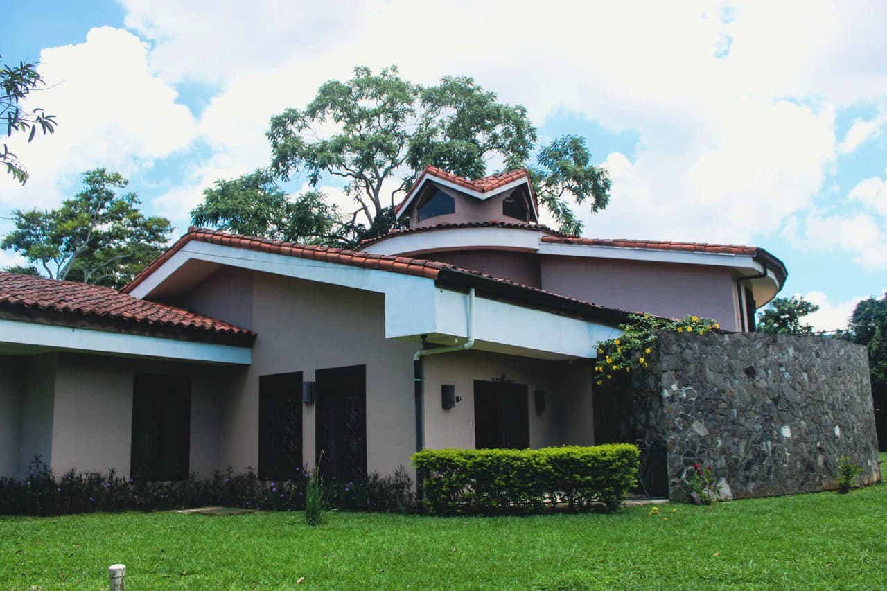 Mountain House For Sale in San Miguel - photo 2