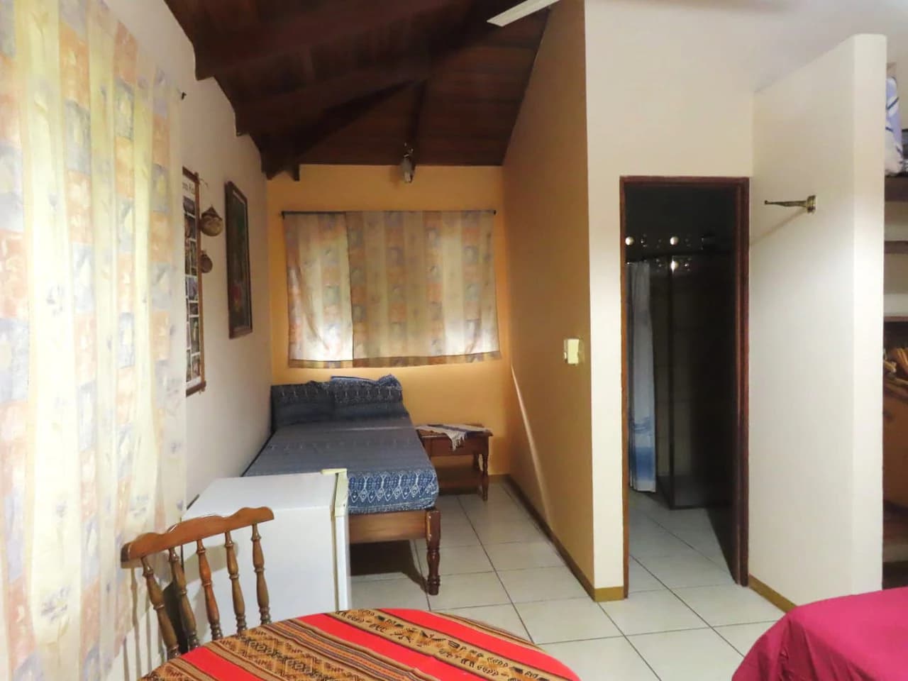 Private Home with Apartment, Pool, and Tropical Garden for Sale in Playas del Coco - photo 11