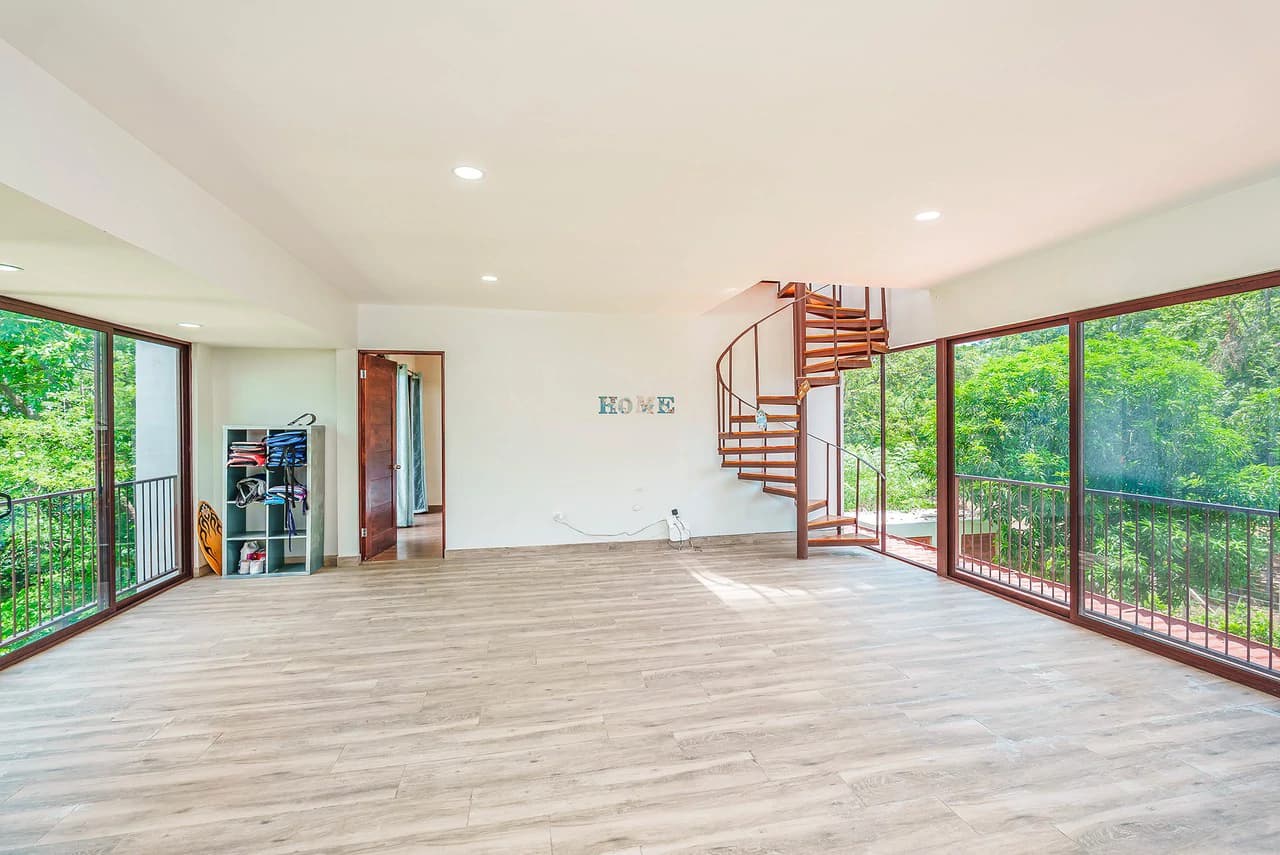 Casa Tuga: 4BR Ocean View Home with Pool, Steps from the Beach - photo 23