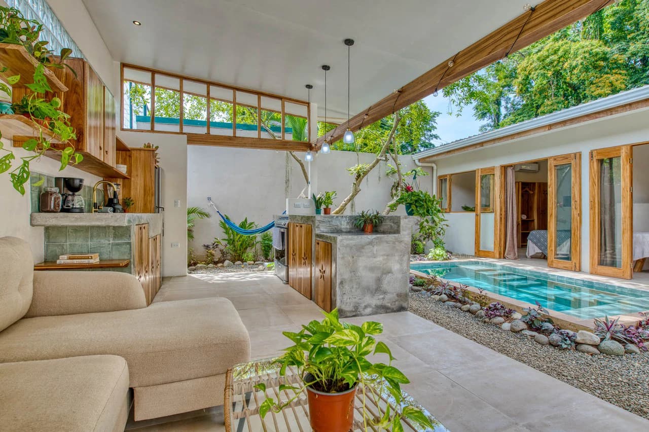 2 Bd/2 Ba - Move-In Ready Caribbean Living in Central Puerto Viejo - photo 4