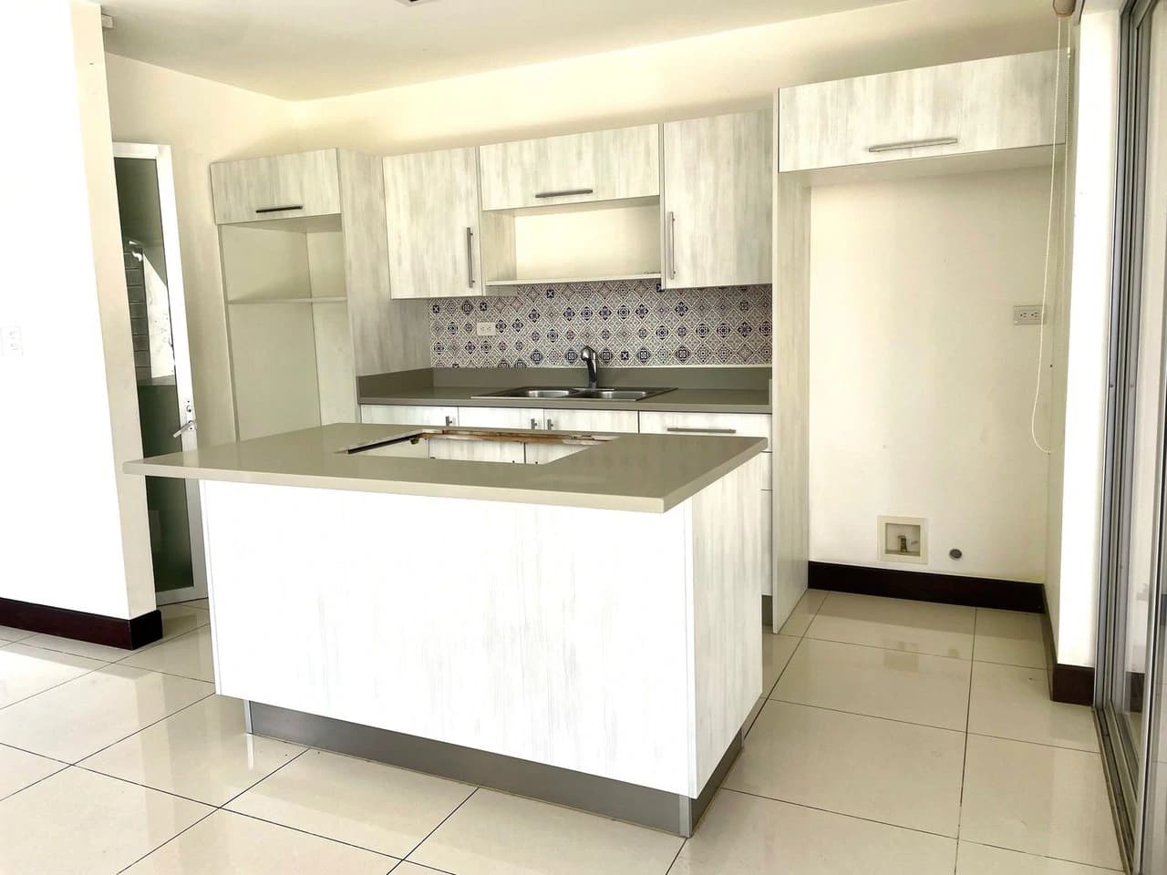 Mountain view house for sale 3 bedrooms Santa Ana Costa Rica - photo 5
