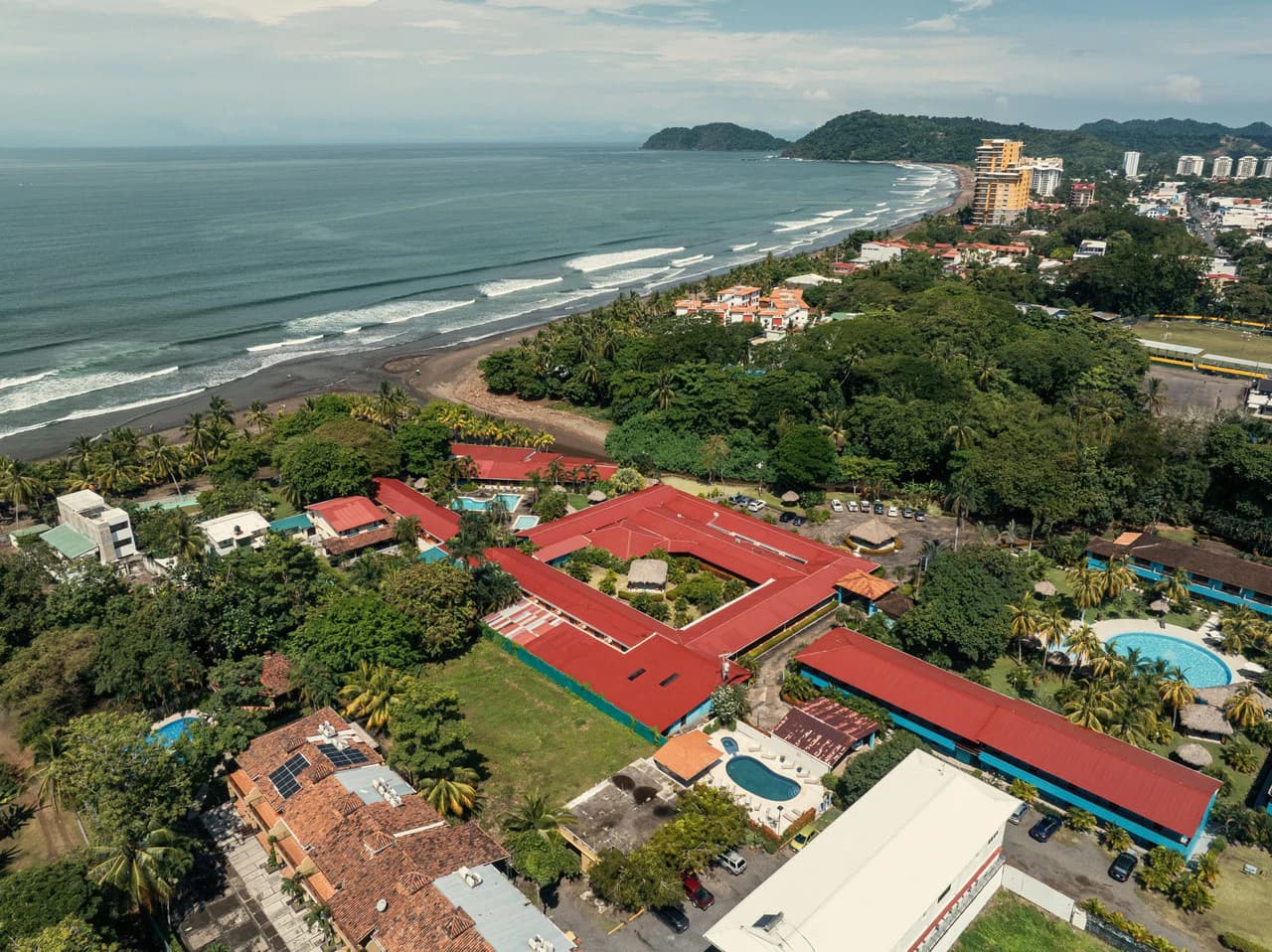 Beautiful Lot a few meters from the beach Property for Sale: 1,103 m² Lot in Playa Jaco, Costa Rica - photo 2