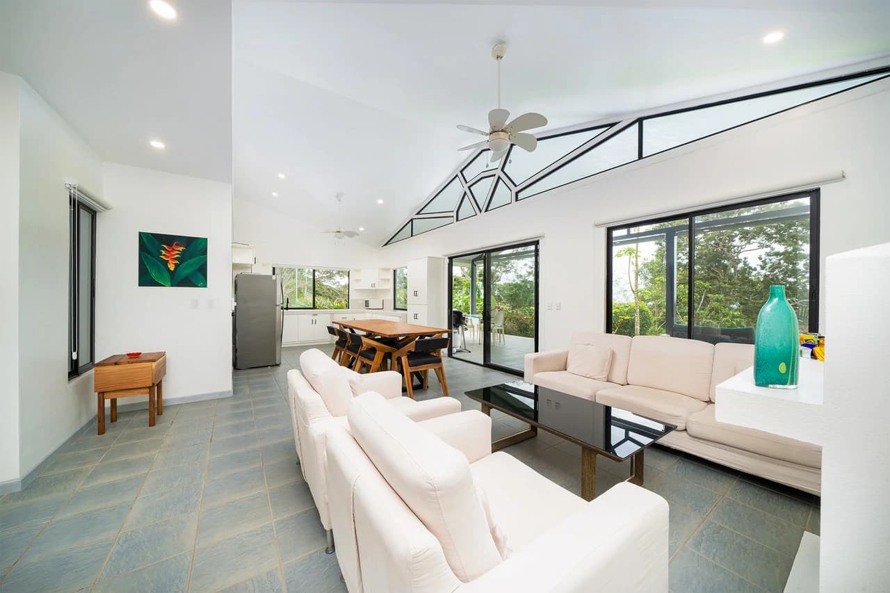 BLUE CREEK VILLA - Smart Home in Paradise - Seller Motivated !