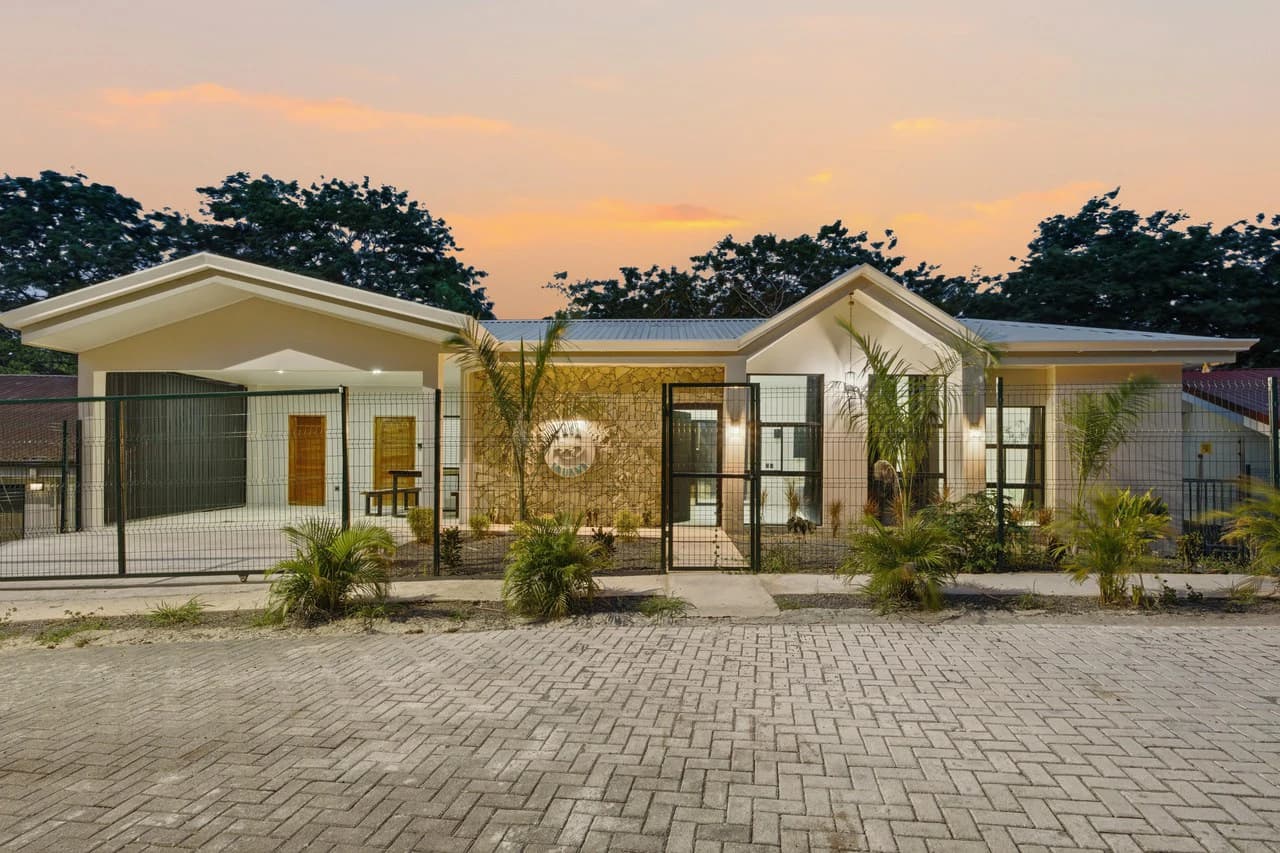 Casa Iguana: Modern 3 Bedroom Pool Home for Sale in Tamarindo, Costa Rica - photo 1