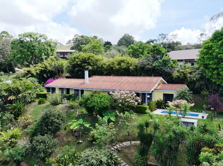 CASA TROPICANA - Lake View Oasis Near Nuevo Arenal - photo 2