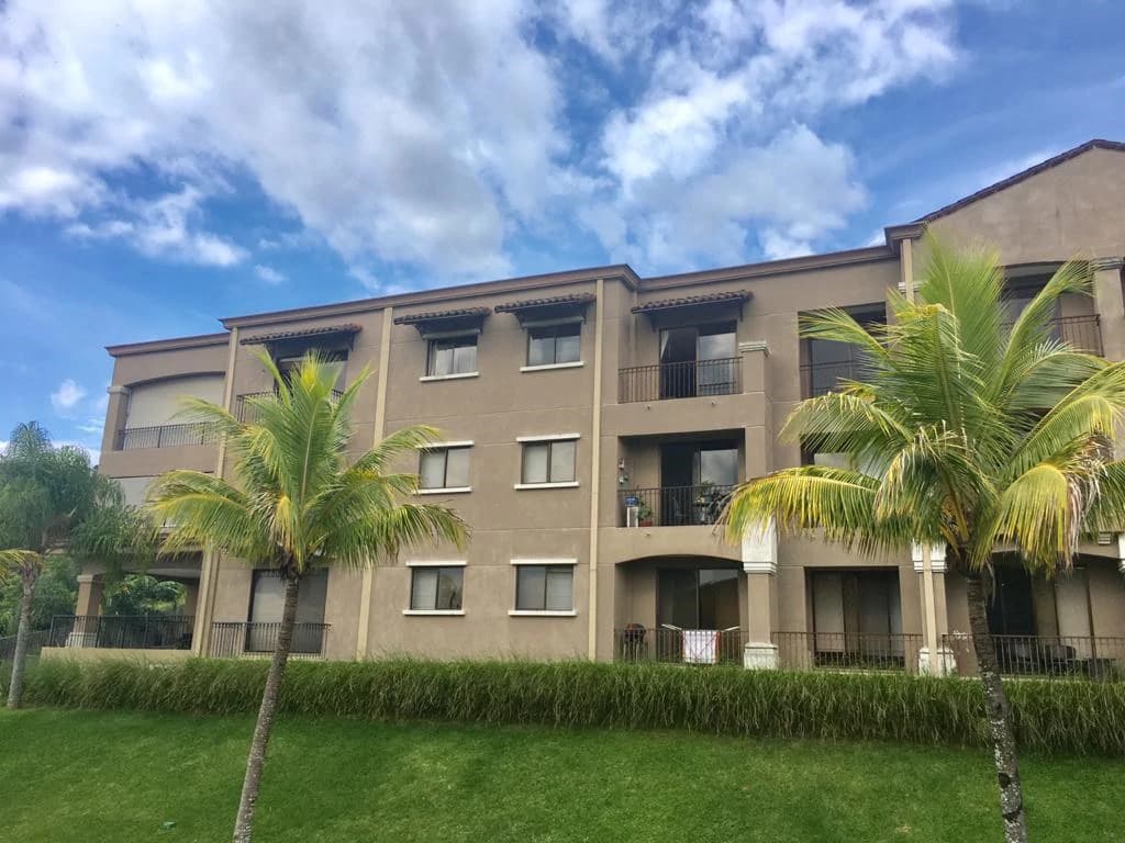 Apartment For Sale in Pozos