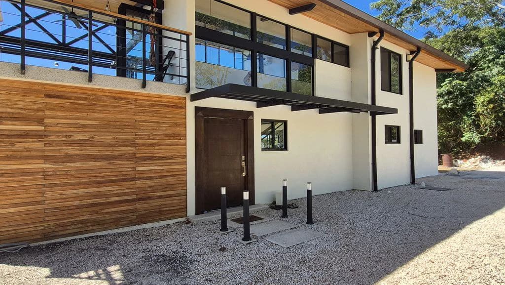 Casa Pacifica: Contemporary Home with Spectacular Ocean View - Pool and Jacuzzi - photo 11