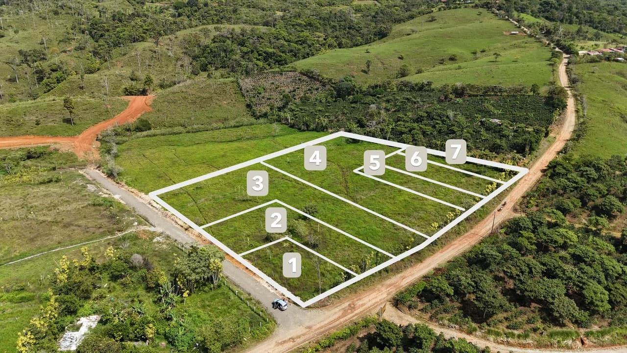 Countryside Home Construction Site For Sale in Santa Elena