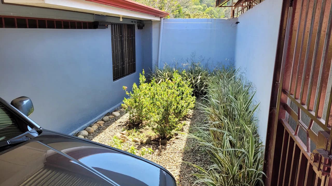 Charming Home Near San Isidro Prime Location! - photo 22