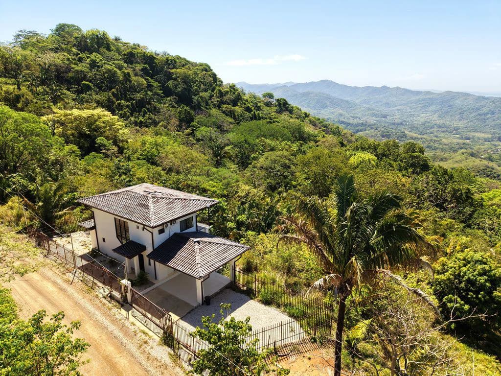 Casa Las Brisas: Ocean View Home with Great Potential Near Playa Carrillo - photo 2