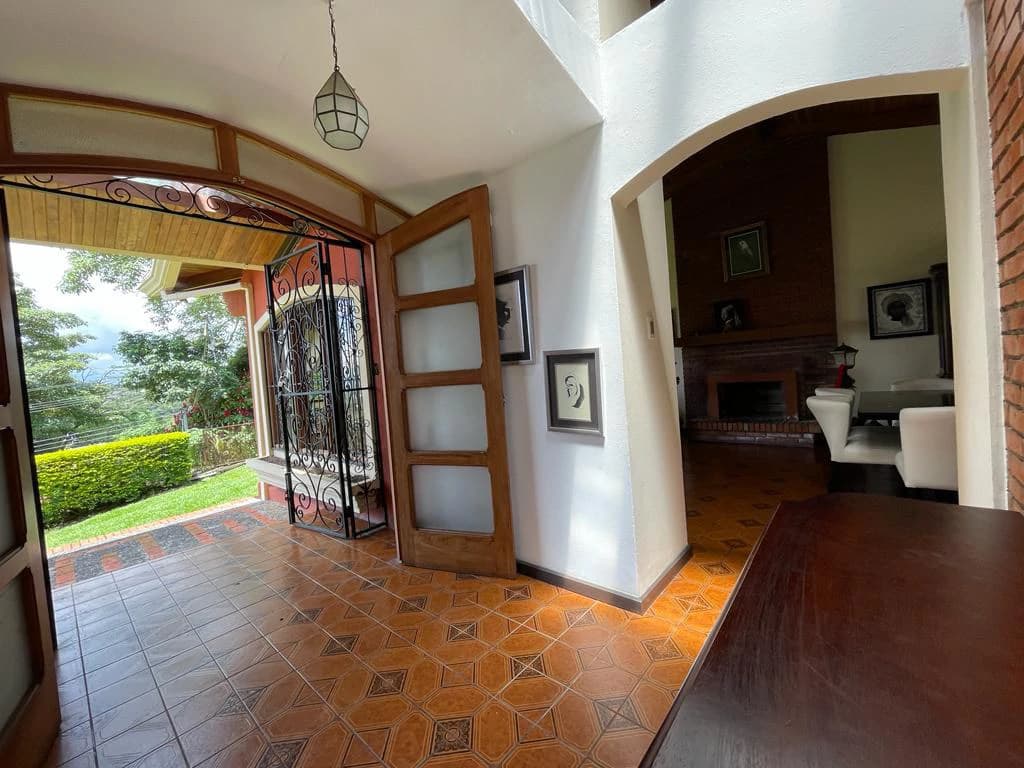 Independent House for Sale with Beautiful View Santa Ana Costa Rica - photo 5