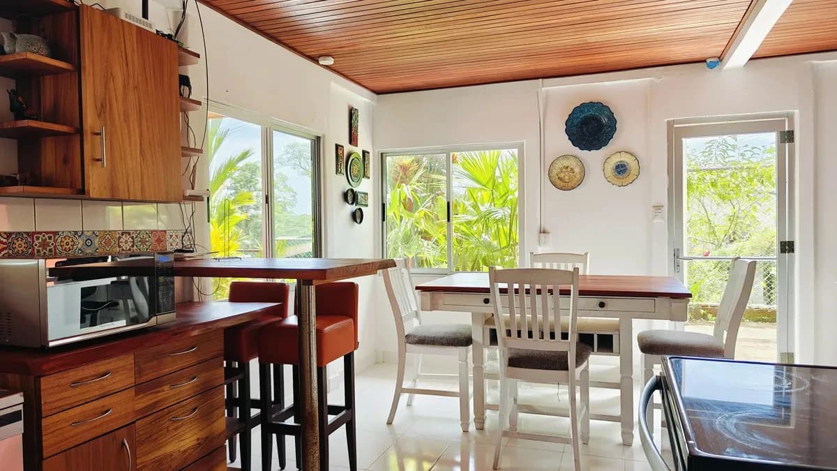 ID 888: 4 Bd/3 Ba Multi-Unit Home Near Puerto Viejo with Rental Potential - photo 11
