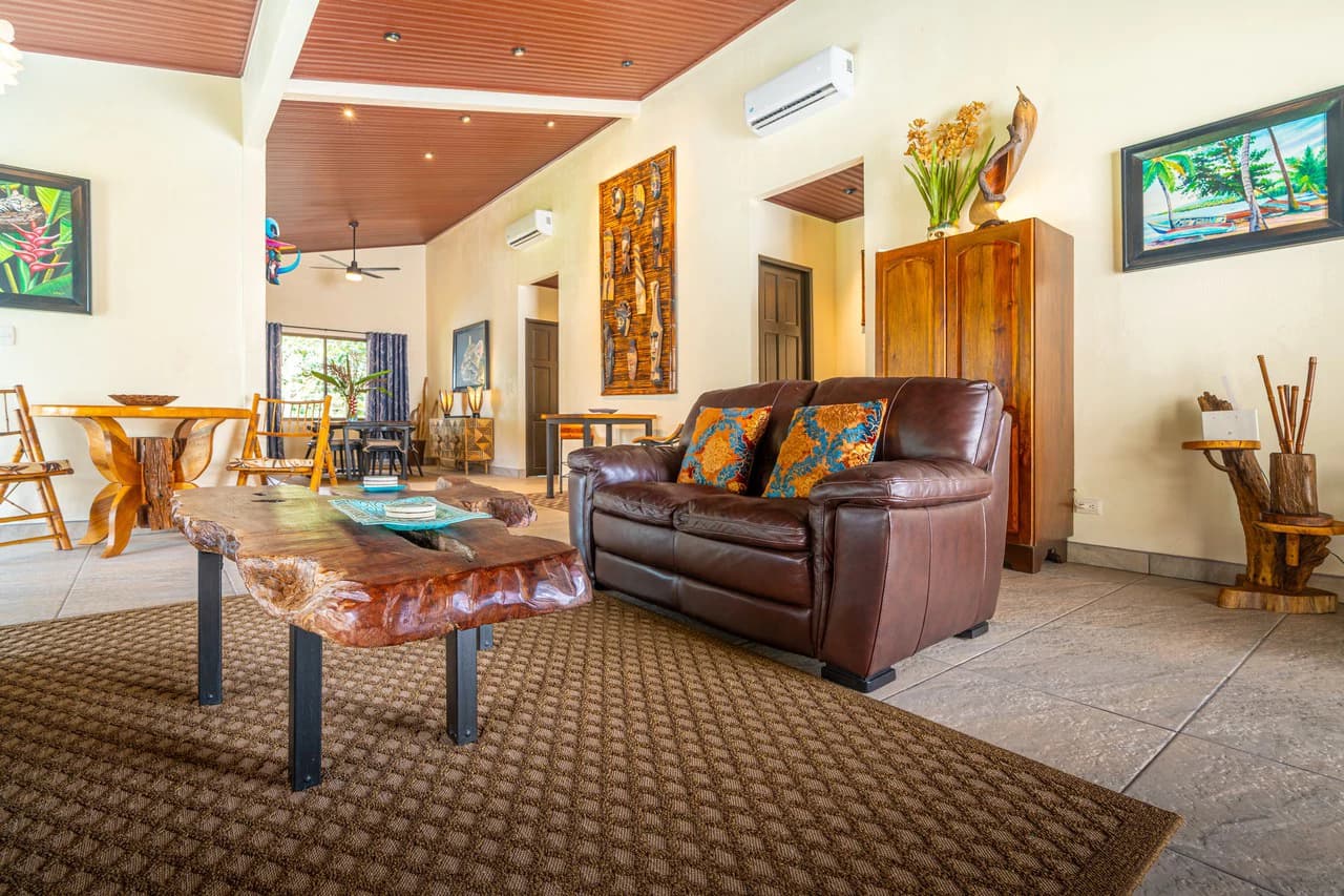 Villa Esmeralda: Big Pool. Big Lot. Big Lifestyle. Central Uvita, Walk to Everything! - photo 22
