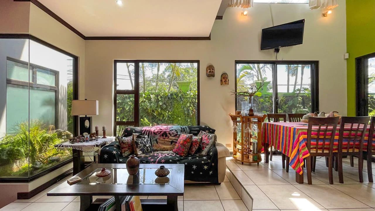 Home for sale or for RENT with furnished -Bosque Alto Condominium- Grecia - photo 6