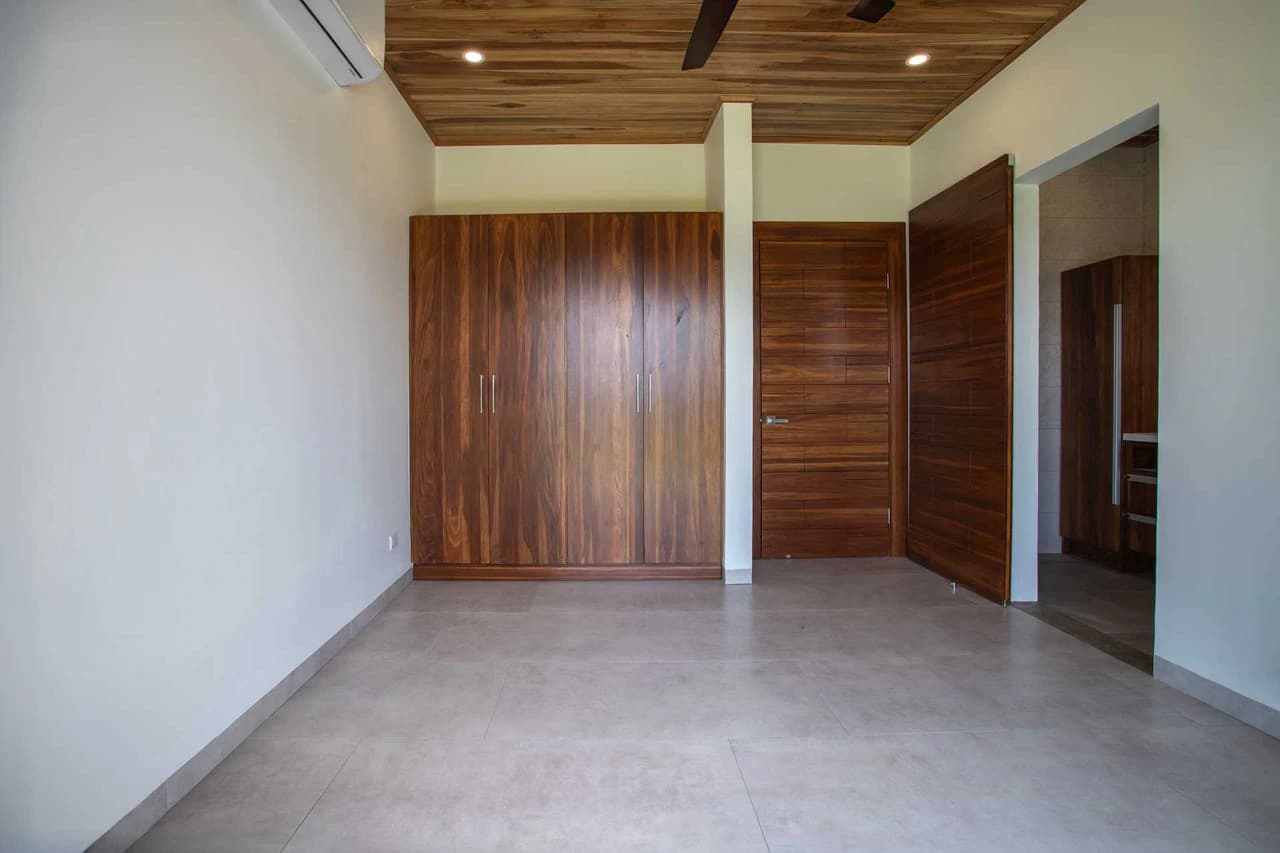 New Single-Story Home for Sale in Las Rocas, Atenas – Pool, Jacuzzi & Panoramic Views - photo 24