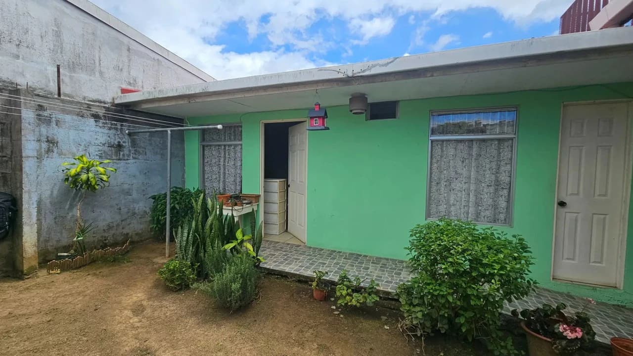 Spacious 6-Bedroom Family Home in Residencial Saint Clare, Moravia - photo 30