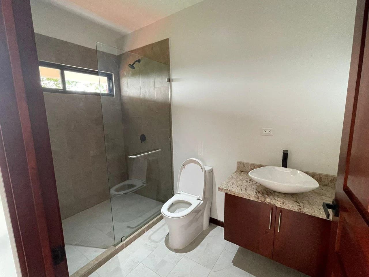 HOLOS Community Modern 2-Bedroom Mountain Home with Diamante Waterfall Views - photo 6