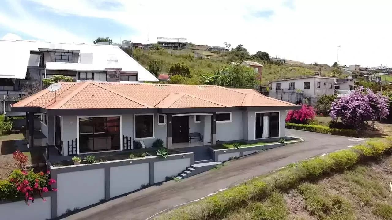 House For Sale in San Ramón