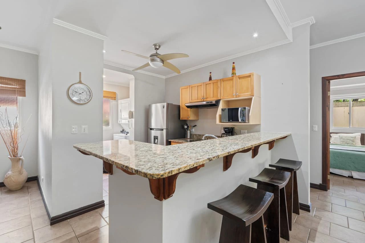 Surfside Tower 105: Bright Ground-Floor Condo – Just Steps to the Beach - photo 5
