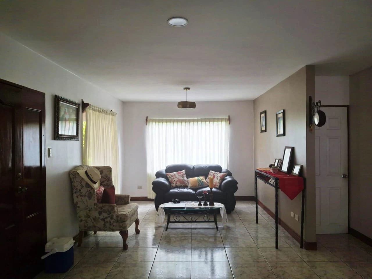 Casa Convenience: Grecia Garden Home on Large Lot + Rental Apartment! - photo 8