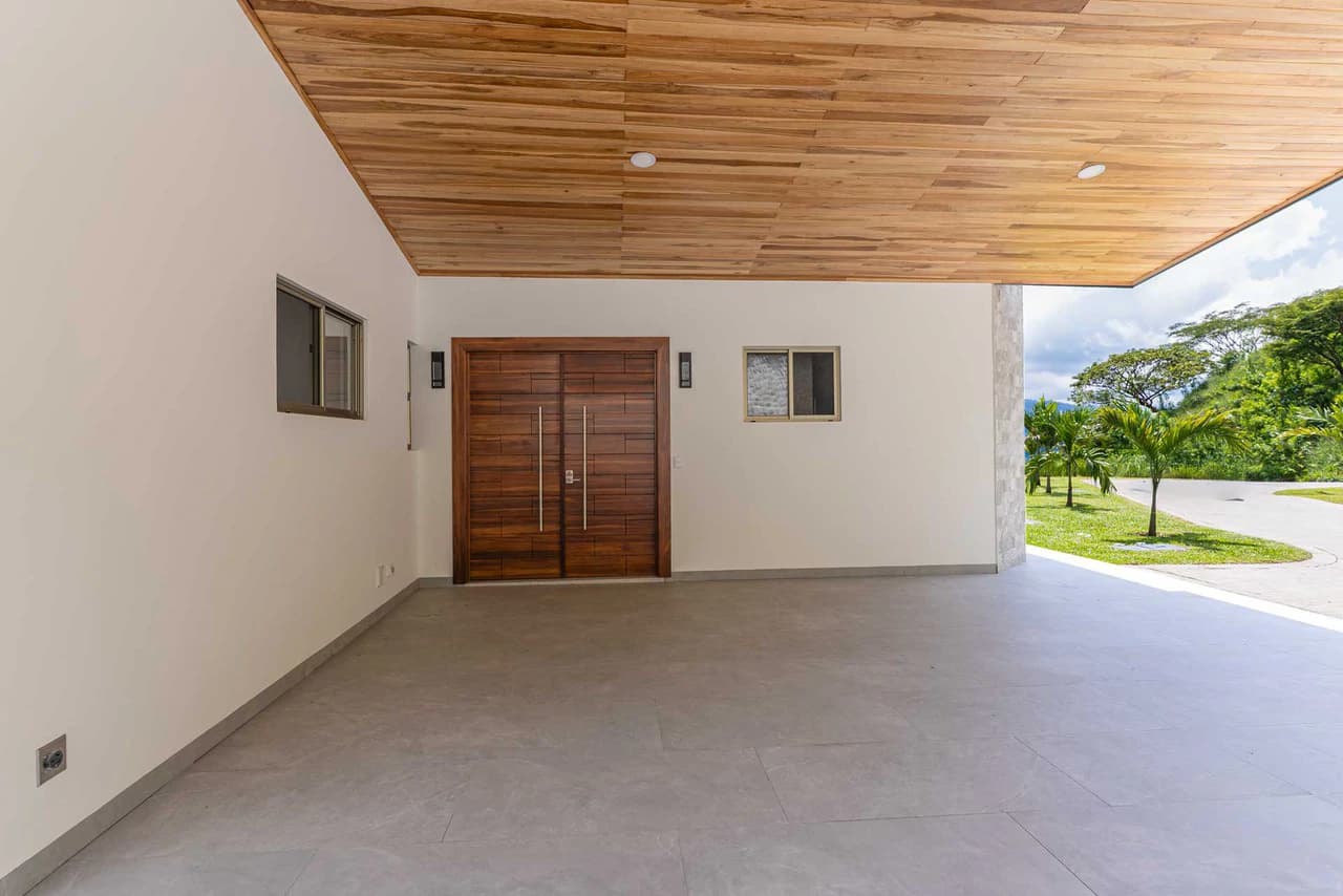 New Single-Story Home for Sale in Las Rocas, Atenas – Pool, Jacuzzi & Panoramic Views - photo 34