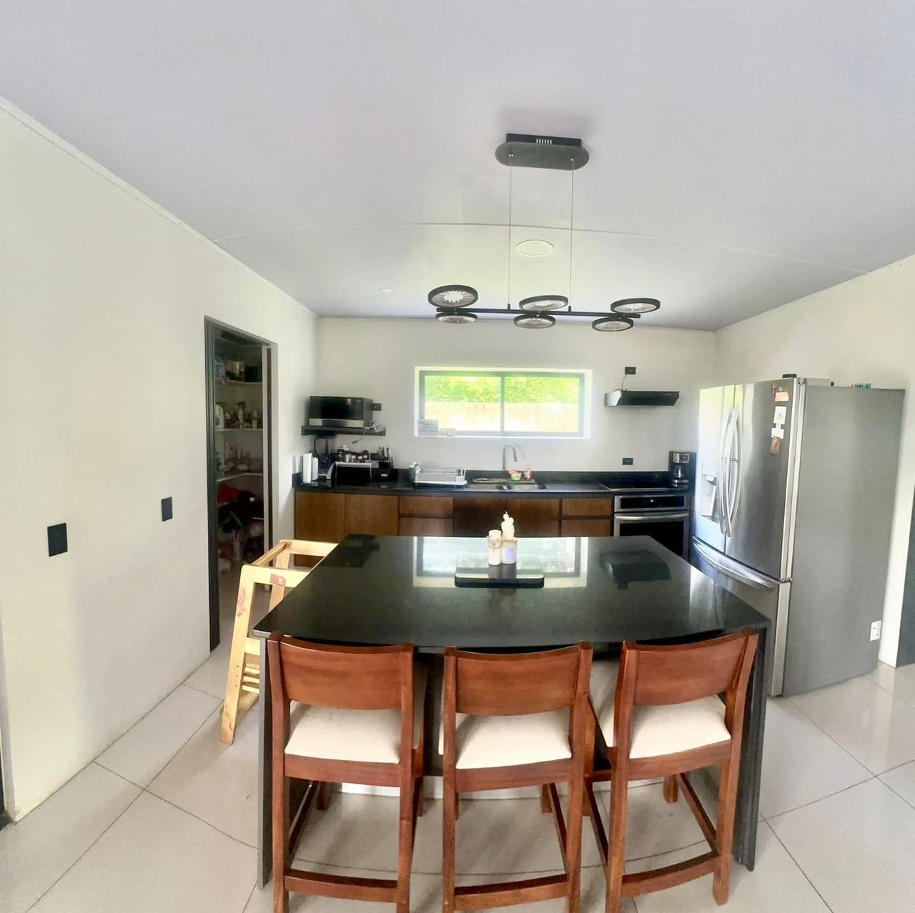 Casa 40 Grecia: Modern 4-BR Country Estate in Grecia | 4-Car Covered Garage, Solar Hot Water, First-Floor Bedroom & River Trails - photo 8
