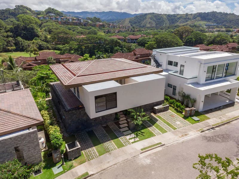 Stellar Opportunity, Brand New Home in Los Sueños: Luxury Villa Close to the Beach and Marina! - photo 2