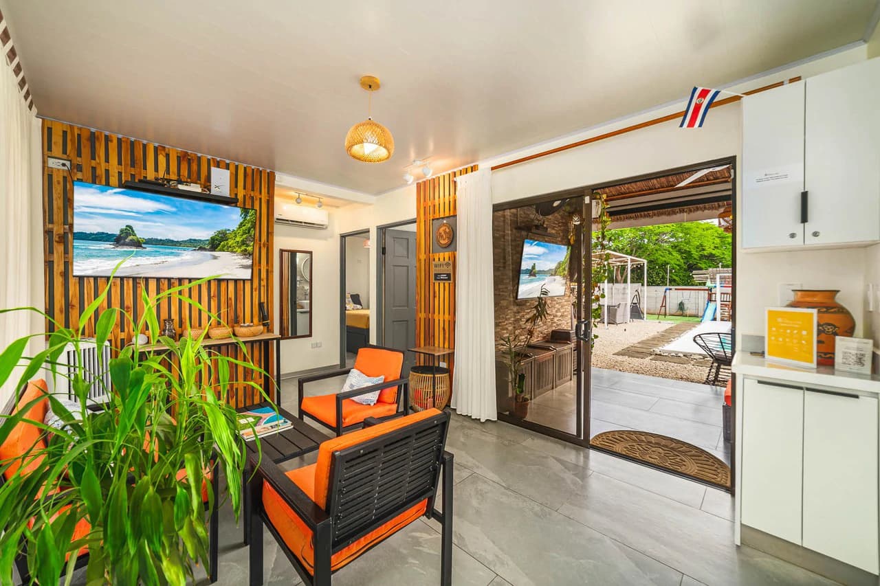 Casa Diria: Peaceful Turnkey 2BR Near Beaches - photo 19