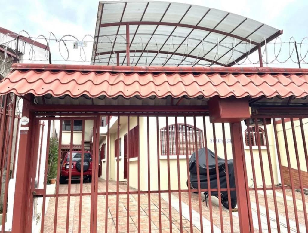 House For Sale in Uruca